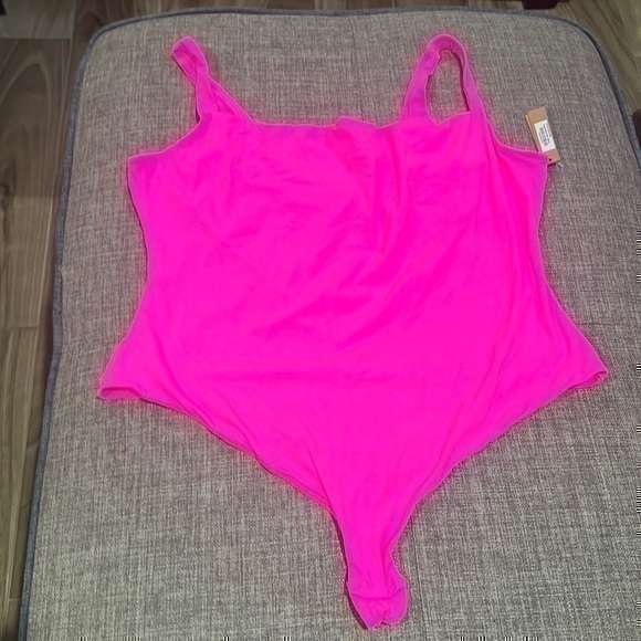 Skims Fits Everybody Square Neck Bodysuit